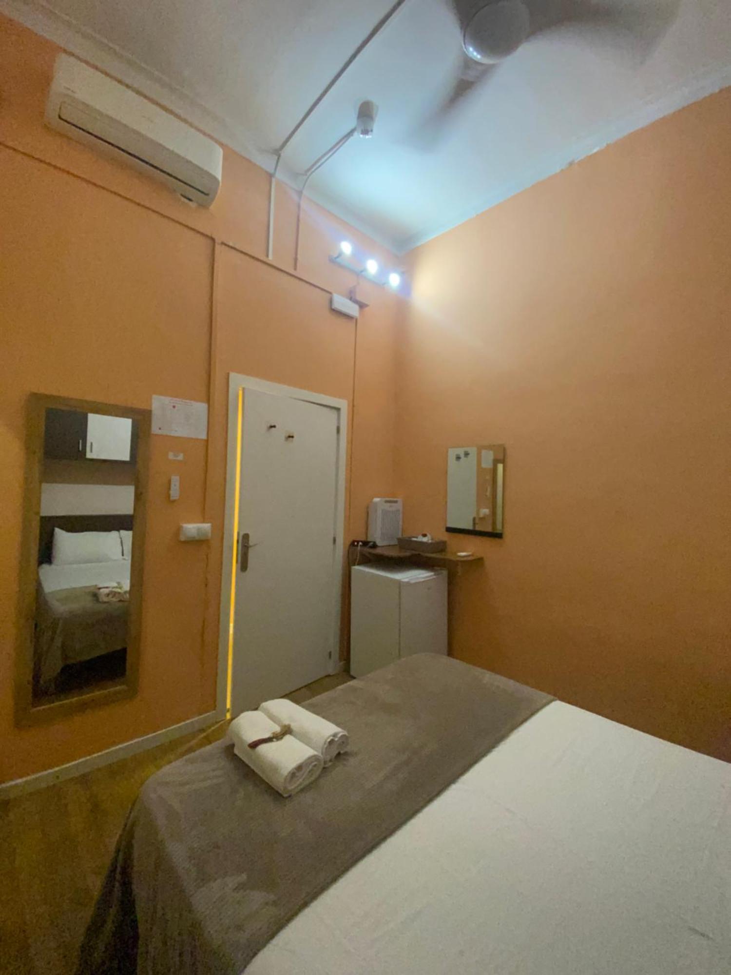 Sant Antoni Hostal, Sustainable Tourism Barcelona Exterior foto