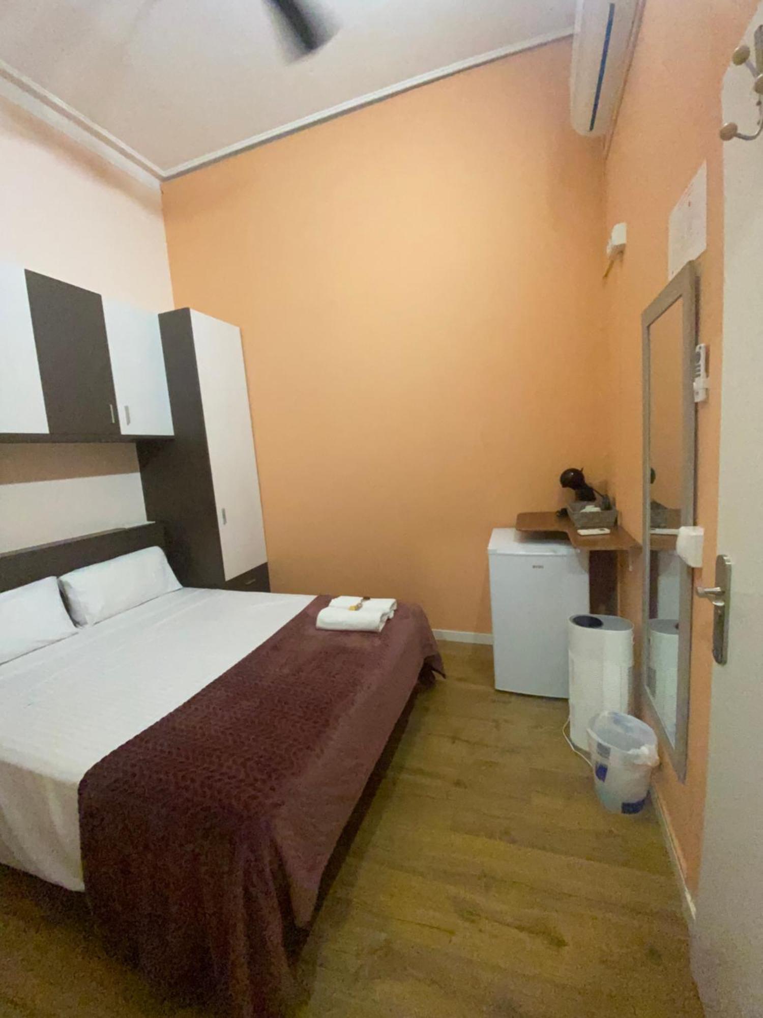 Sant Antoni Hostal, Sustainable Tourism Barcelona Exterior foto